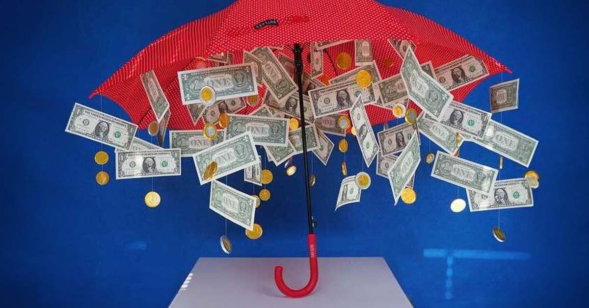 origineel geld cadeau geven paraplu biljetten