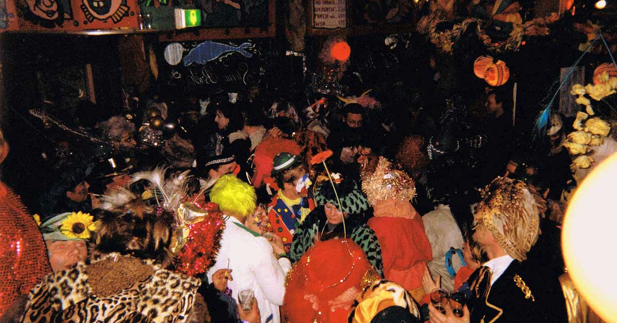 Carnaval outfit kroeg feest verkleden persoonlijkheid