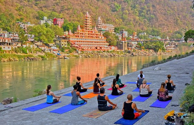 yoga docent in het buitenland